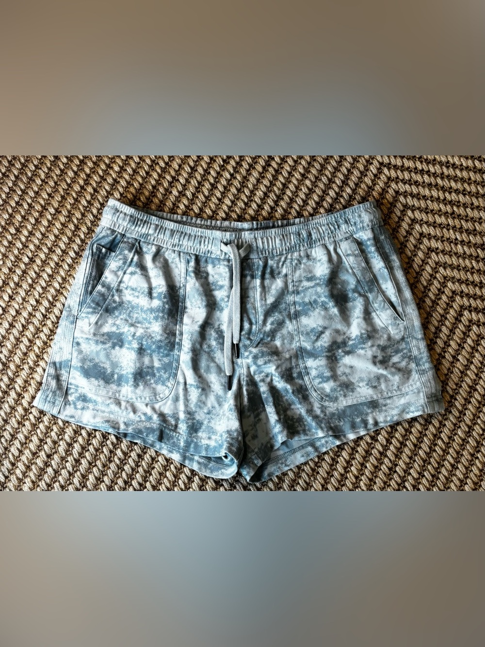 Athleta Large Shorts